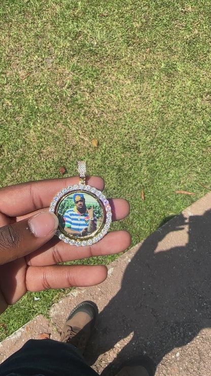 CIRCLE PENDANT